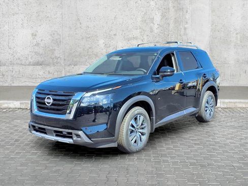 Used 2025 Nissan Pathfinder SL w/ Cargo Package AWD/4WD image 1