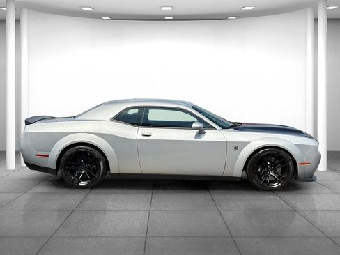 Used 2020 Dodge Challenger SRT Hellcat RWD image 8