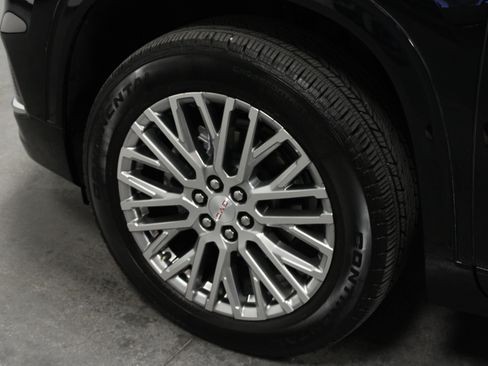 Used 2026 GMC Acadia Denali w/ LPO, Floor Liner Package AWD/4WD image 10