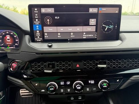 Used 2025 Honda Accord Sport image 15