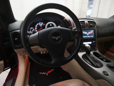 Used 2007 Chevrolet Corvette Coupe w/ Preferred Equipment Group RWD image 4