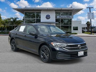 Used 2024 Volkswagen Jetta SE w/ Panoramic Sunroof Package