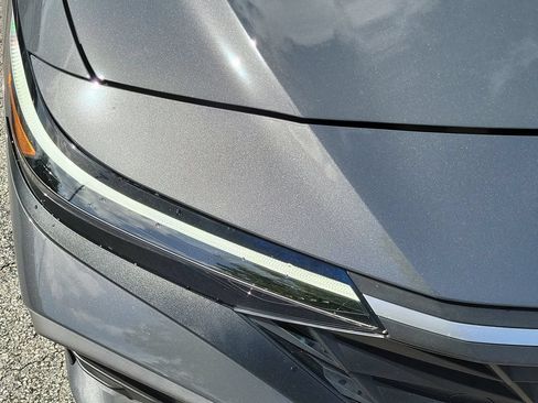 Used 2024 Hyundai Elantra SEL FWD image 9
