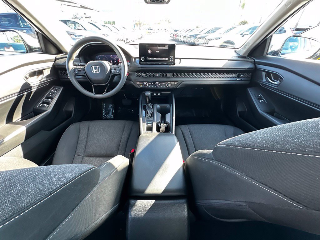 Used 2023 Honda Accord EX image 17