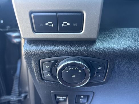 Used 2019 Ford F150 Lariat w/ Equipment Group 502A Luxury image 26