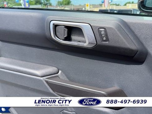 Used 2025 Ford Bronco Badlands AWD/4WD image 15