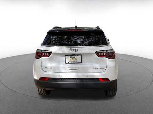 Used 2025 Jeep Compass Limited image 6