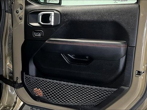 Used 2020 Jeep Gladiator Rubicon image 23