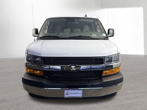 Used 2024 Chevrolet Express 3500 LT w/ LT Preferred Equipment Group RWD image 28