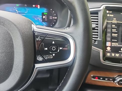 Certified 2025 Volvo XC90 T8 Core w/ Protection Package Premier AWD/4WD image 14