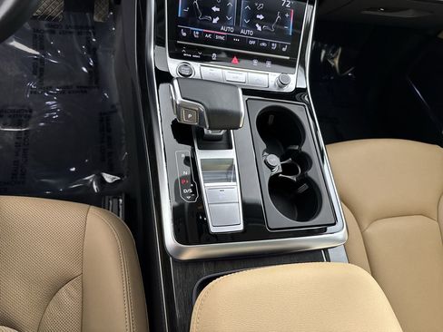 Used 2023 Audi Q7 3.0T Prestige w/ Prestige Package image 16