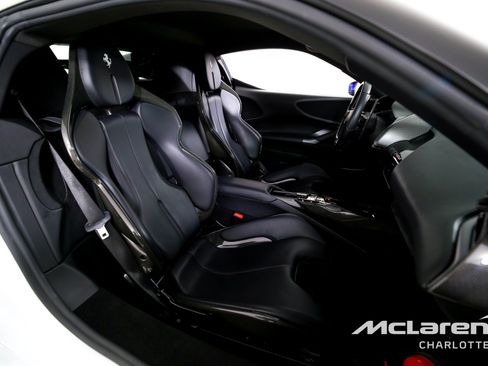 Used 2022 Ferrari SF90 Stradale AWD/4WD image 20