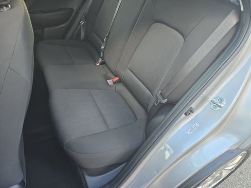 Used 2024 Hyundai Venue SE image 19