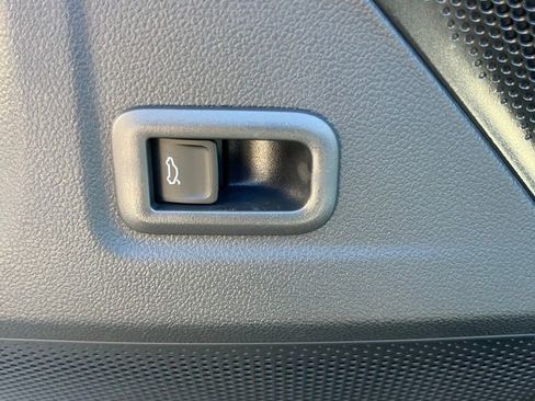 New 2026 Volkswagen Tiguan SE R-Line image 57