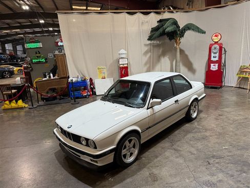 Used 1987 BMW 325is Coupe RWD image 13