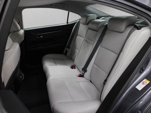 Used 2017 Lexus ES 350 image 16