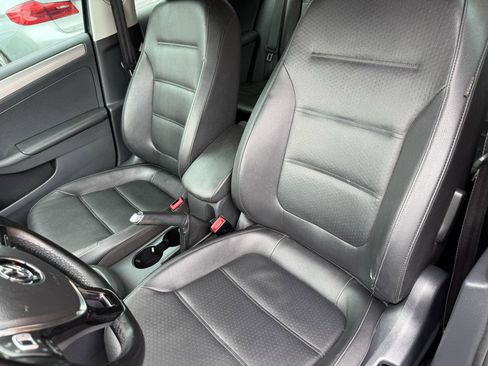 Used 2017 Volkswagen Jetta SE FWD image 6