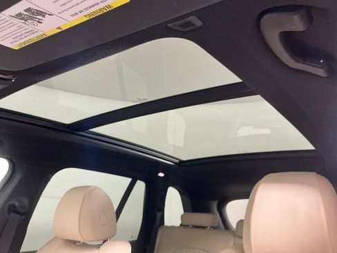 Used 2022 BMW X5 sDrive40i w/ Premium Package RWD image 21