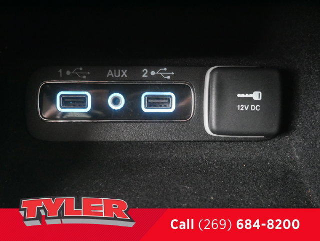 Used 2019 Jeep Grand Cherokee Overland AWD/4WD image 31