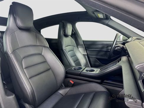 Used 2021 Porsche Taycan image 35