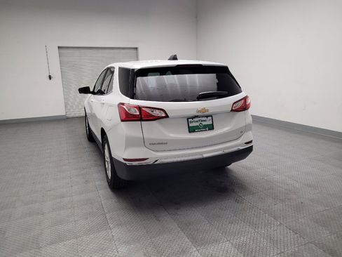 Used 2020 Chevrolet Equinox LT w/ Driver Convenience Package FWD image 6