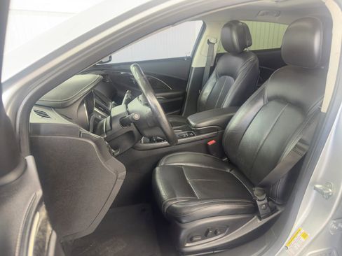 Used 2014 Buick LaCrosse Premium w/ Driver Confidence Package image 9