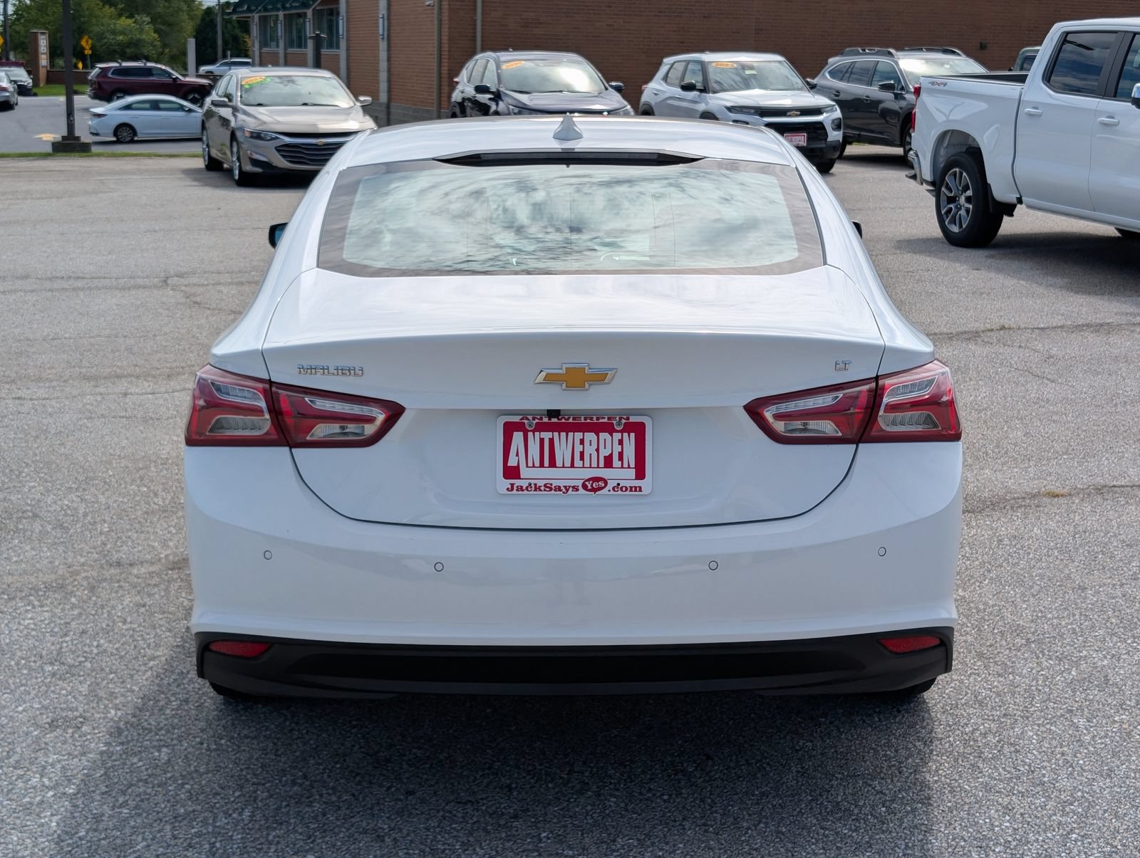 Used 2024 Chevrolet Malibu LT FWD image 4