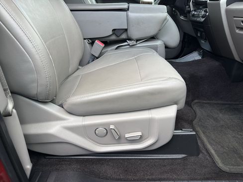 Used 2017 Ford F150 Lariat w/ Equipment Group 501A Mid AWD/4WD image 23