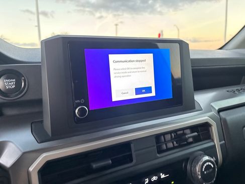 Certified 2024 Toyota Tacoma SR5 image 18