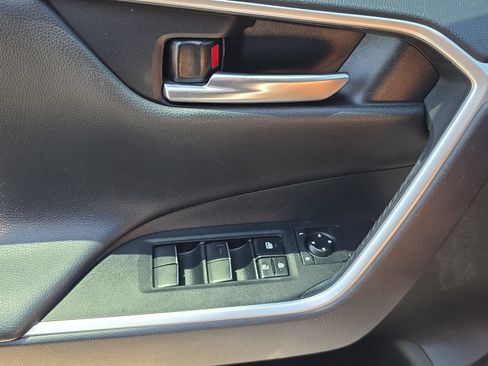Used 2021 Toyota RAV4 XSE AWD/4WD image 24
