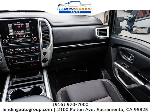 Used 2021 Nissan Titan SV w/ SV Convenience Package image 15