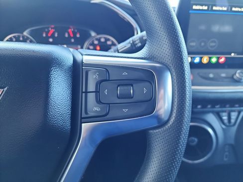 Used 2025 Chevrolet Blazer LT image 23