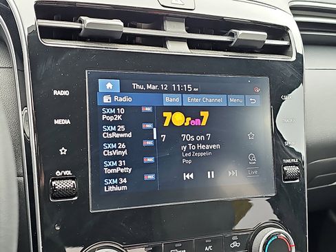 Used 2022 Hyundai Santa Cruz SEL image 16