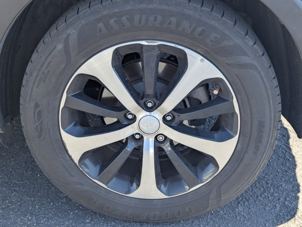 Used 2018 Kia Sorento EX AWD/4WD image 13