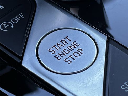 Used 2022 BMW X3 xDrive30i w/ Premium Package 2 image 19