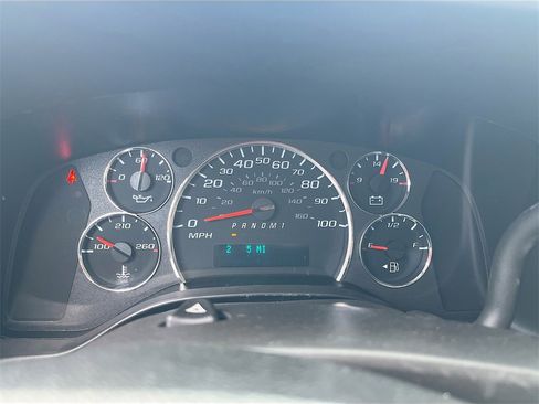 Used 2023 GMC Savana 2500 w/ Driver Convenience Package image 12