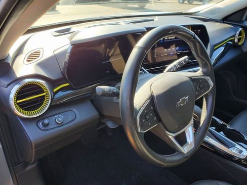 Certified 2024 Chevrolet Trax ACTIV w/ Sunroof Package FWD image 21