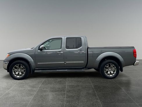 Used 2017 Nissan Frontier SL image 4