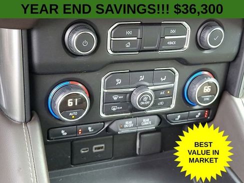 Used 2022 Chevrolet Suburban LT image 18