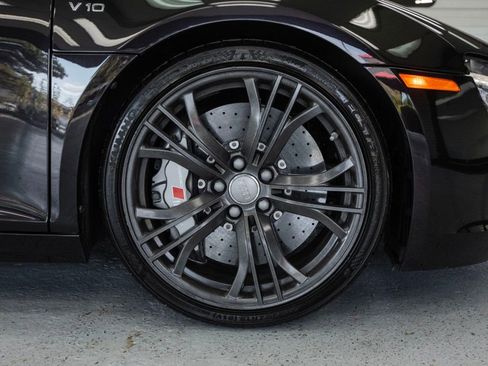 Used 2015 Audi R8 V10 plus w/ Full Leather Package image 14