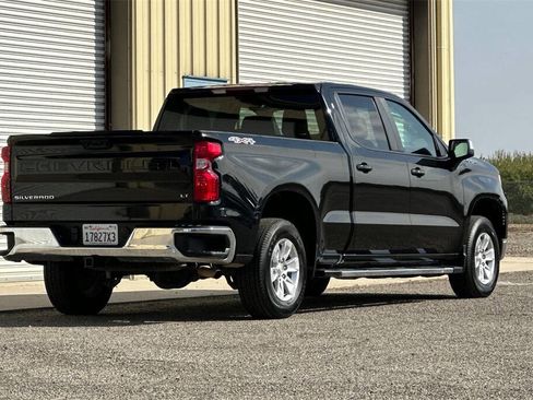 Used 2024 Chevrolet Silverado 1500 LT w/ Protection Package image 7