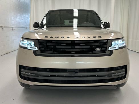 Used 2024 Land Rover Range Rover SE AWD/4WD image 5