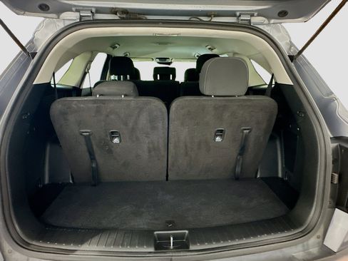 Used 2023 Kia Sorento LX image 30