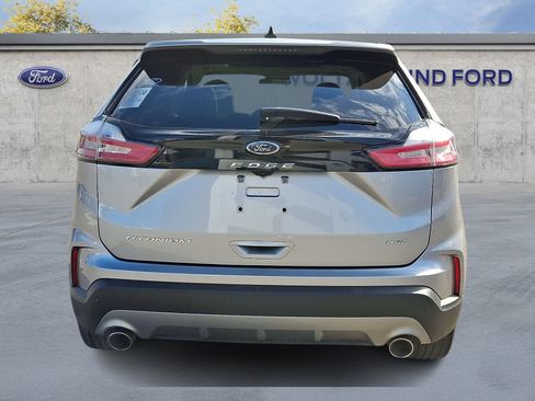 Used 2022 Ford Edge Titanium image 5