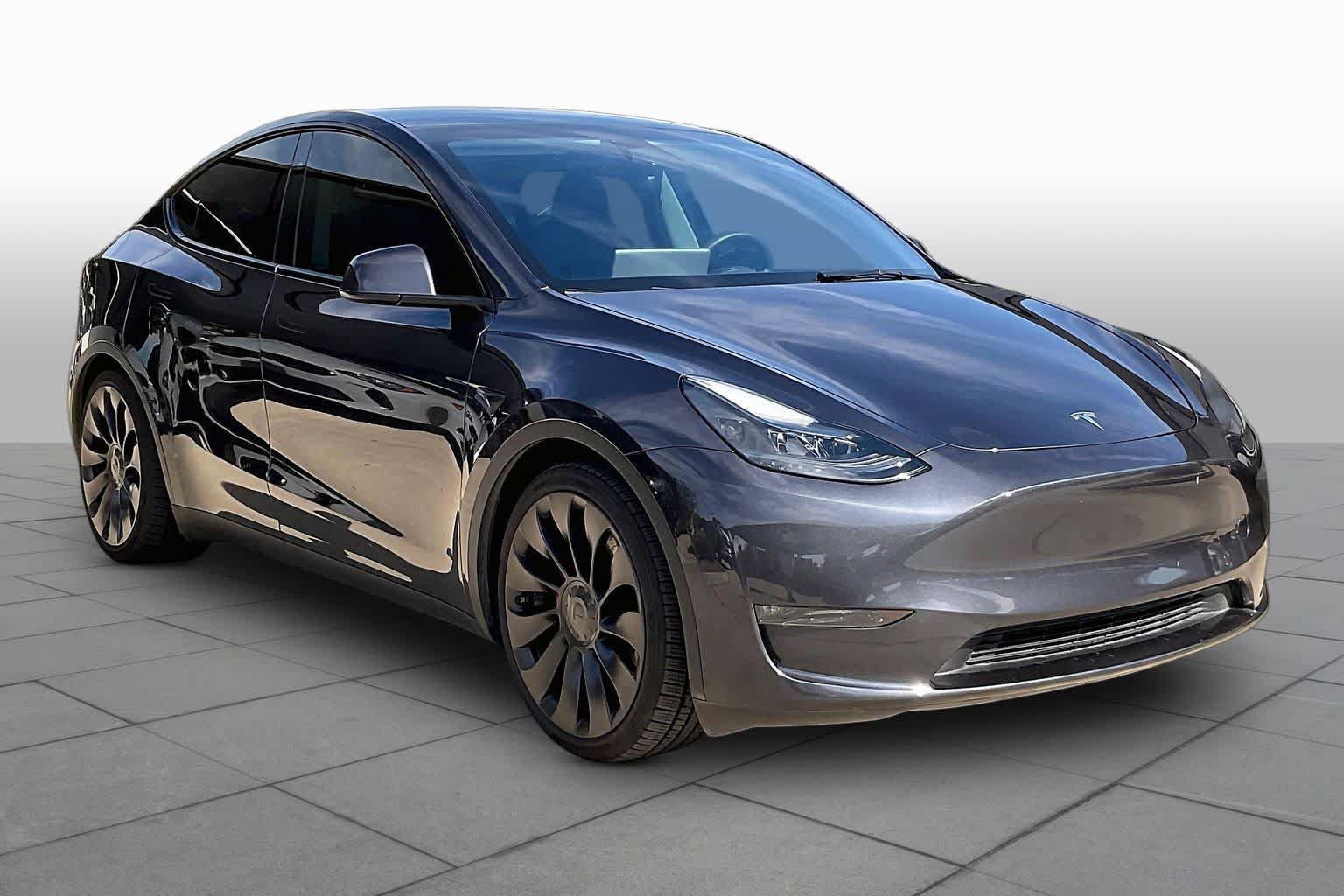 Used 2024 Tesla Model Y Performance AWD/4WD image 2