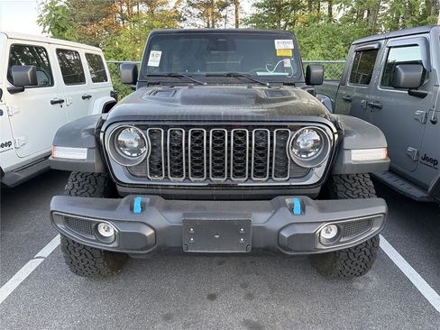 Used 2025 Jeep Wrangler Unlimited Rubicon 4xe w/ Safety Group AWD/4WD image 2