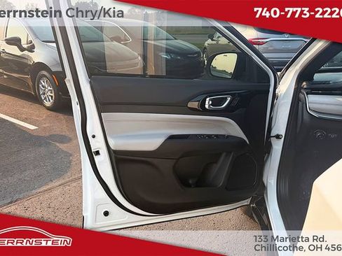 Used 2024 Jeep Compass Limited w/ Elite Group AWD/4WD image 14
