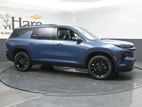 New 2026 Chevrolet Traverse LT w/ Midnight/Sport Edition AWD/4WD image 28
