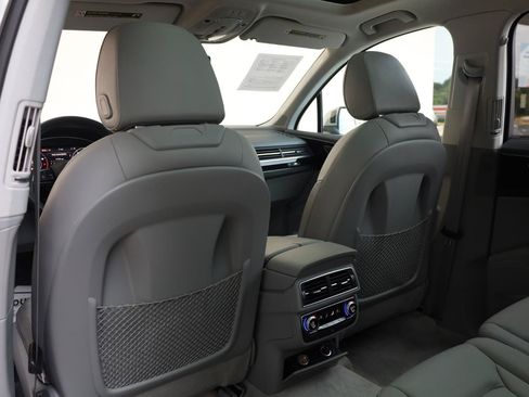 Used 2017 Audi Q7 3.0T Premium Plus AWD/4WD image 19