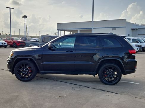 Used 2021 Jeep Grand Cherokee Freedom Edition AWD/4WD image 7